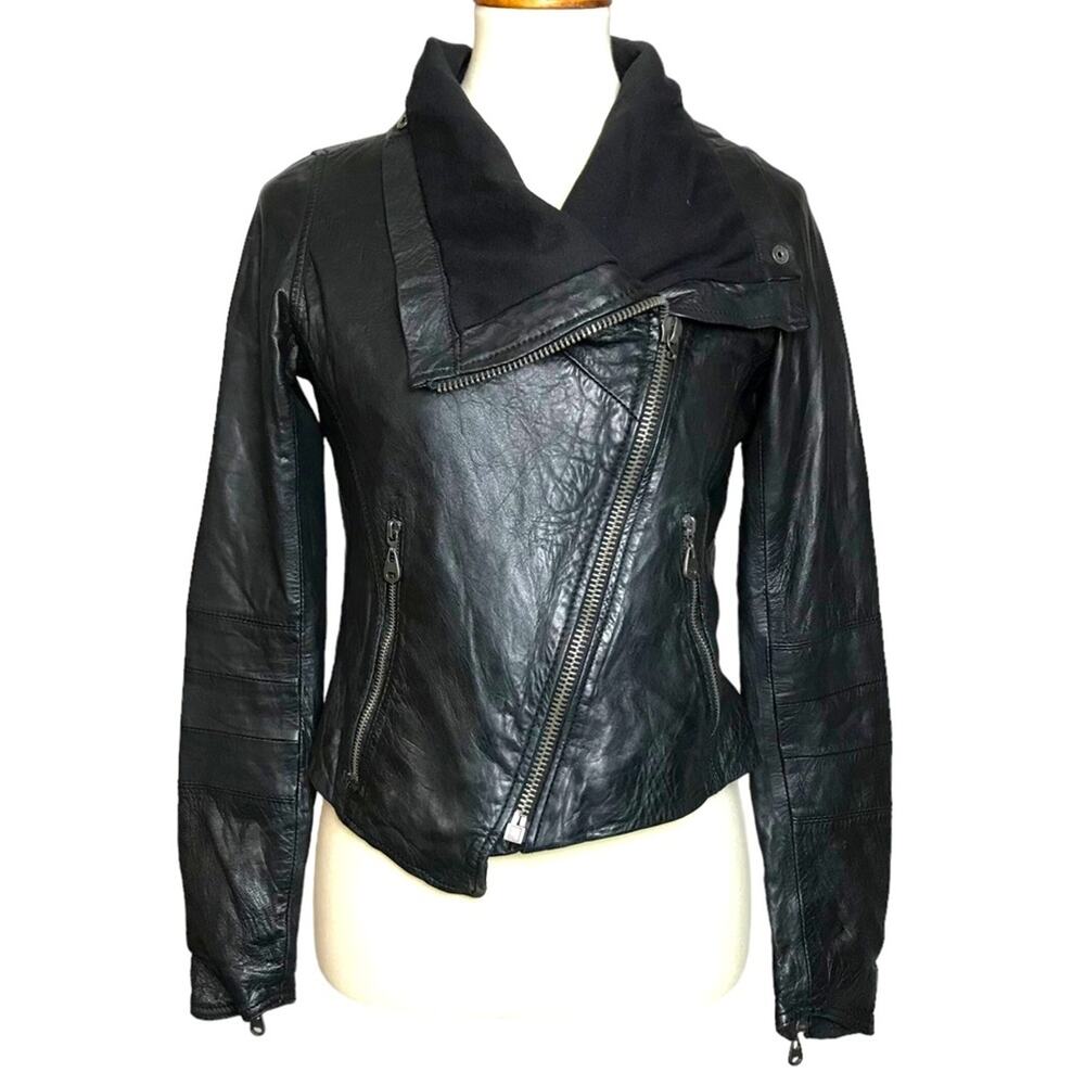 Doma Asymmetrical Zipper Black Leather Moto Biker 5298 Cropped Jacket Medium